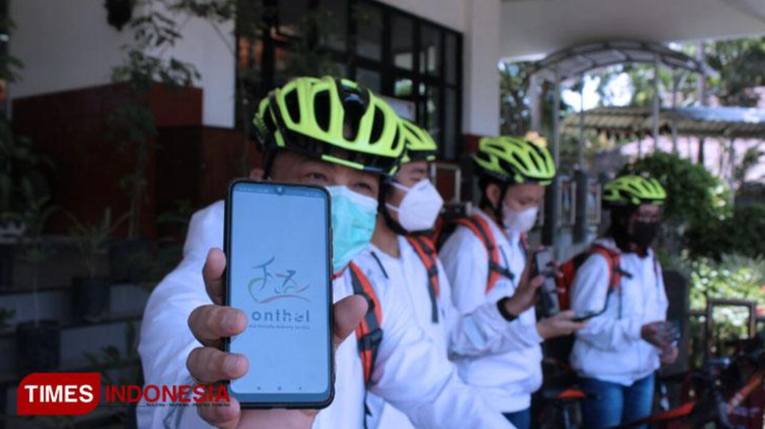 Onthel, Start Up Jasa Pengiriman Dengan Sepeda Karya UBAYA
